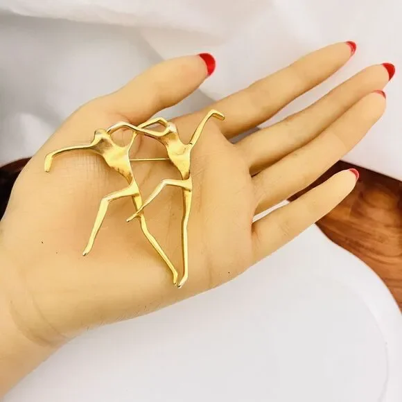 Vintage AJC Ballet Dancer Brooch Brushed Gold Tone Pin Modern MCM Lyrical 4370 - Picture 3 of 10